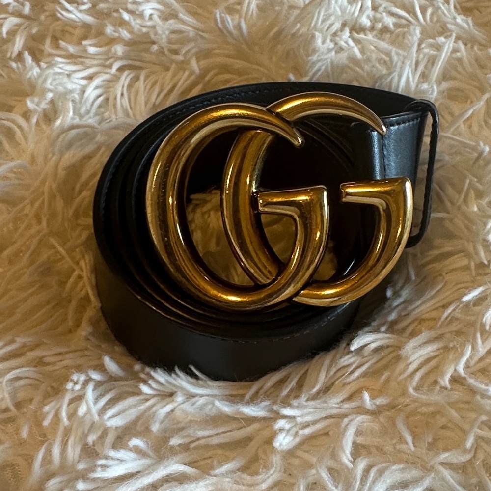 Gucci Black Leather Belt with Gold Double G Buckle